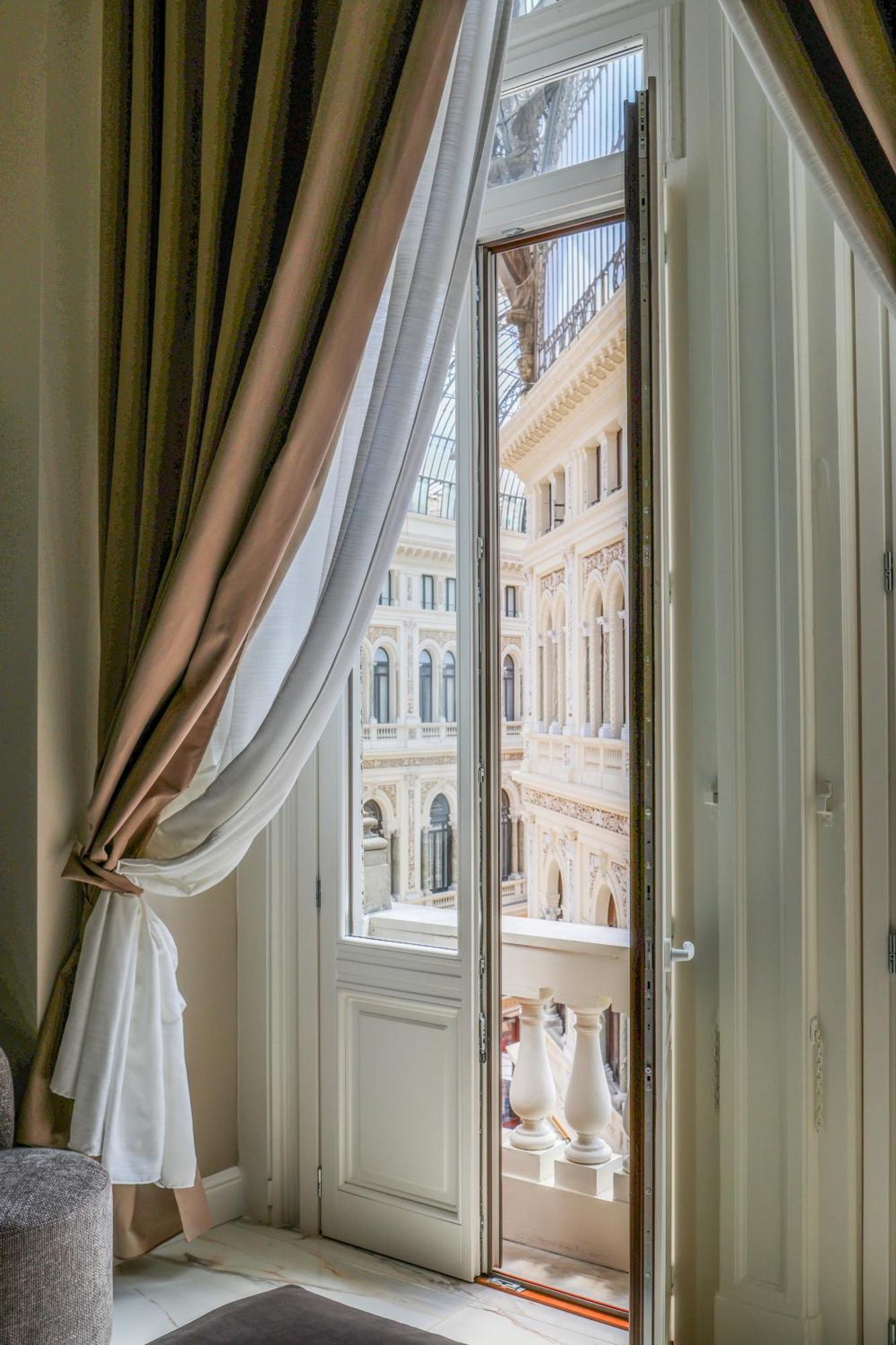 Maison San Carlo Luxury Suites Napoli Eksteriør billede