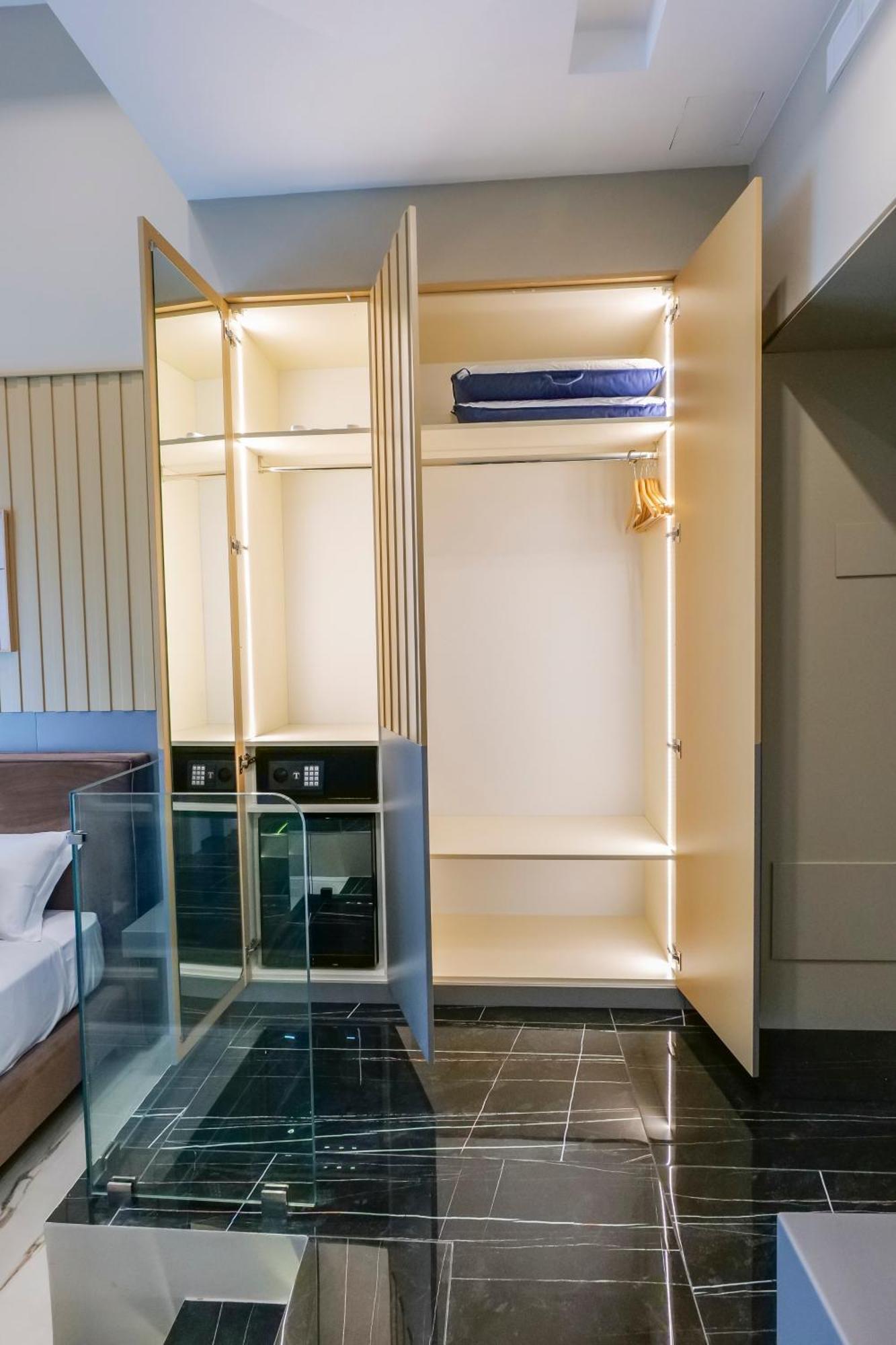 Maison San Carlo Luxury Suites Napoli Eksteriør billede