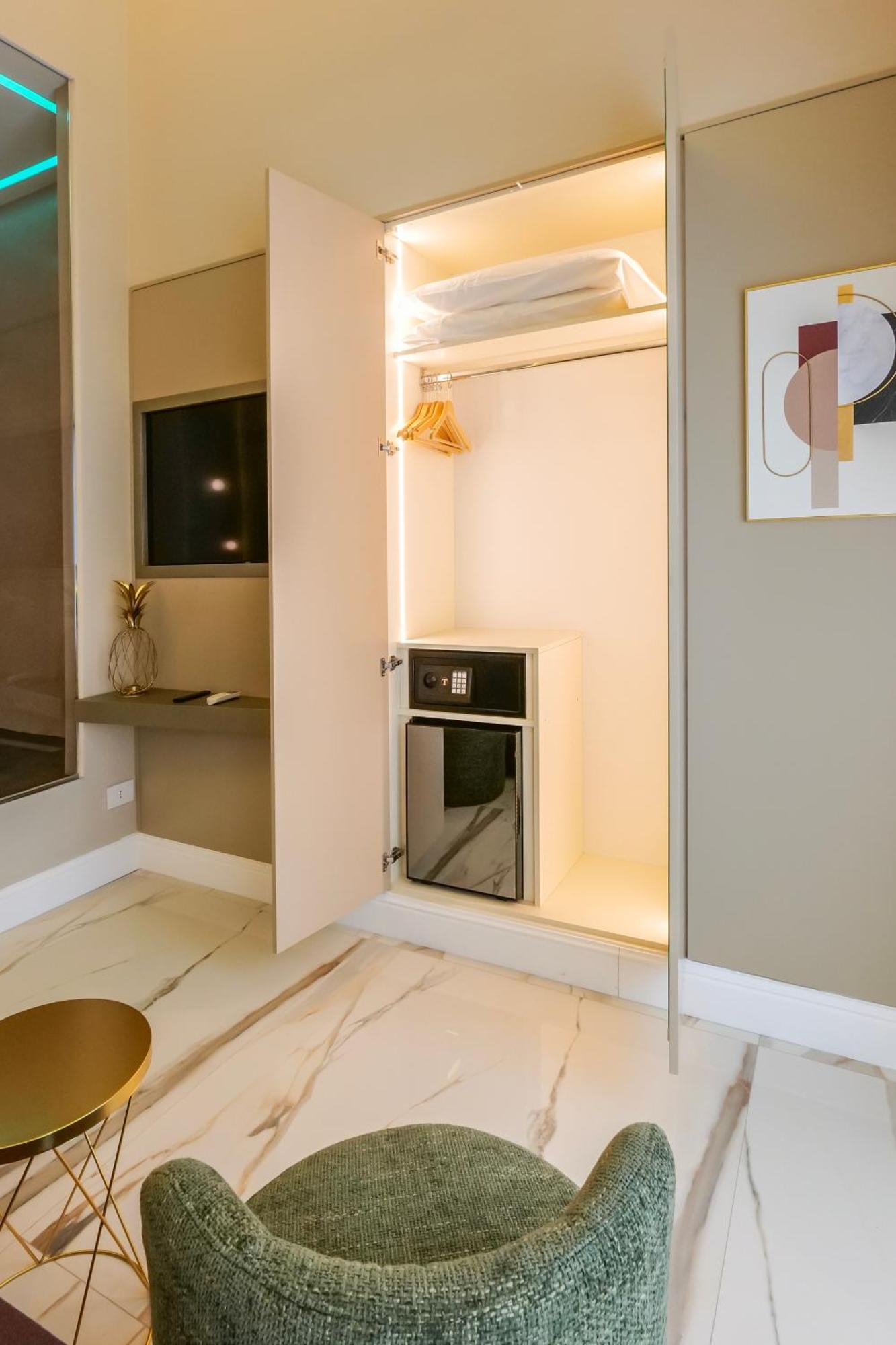 Maison San Carlo Luxury Suites Napoli Eksteriør billede